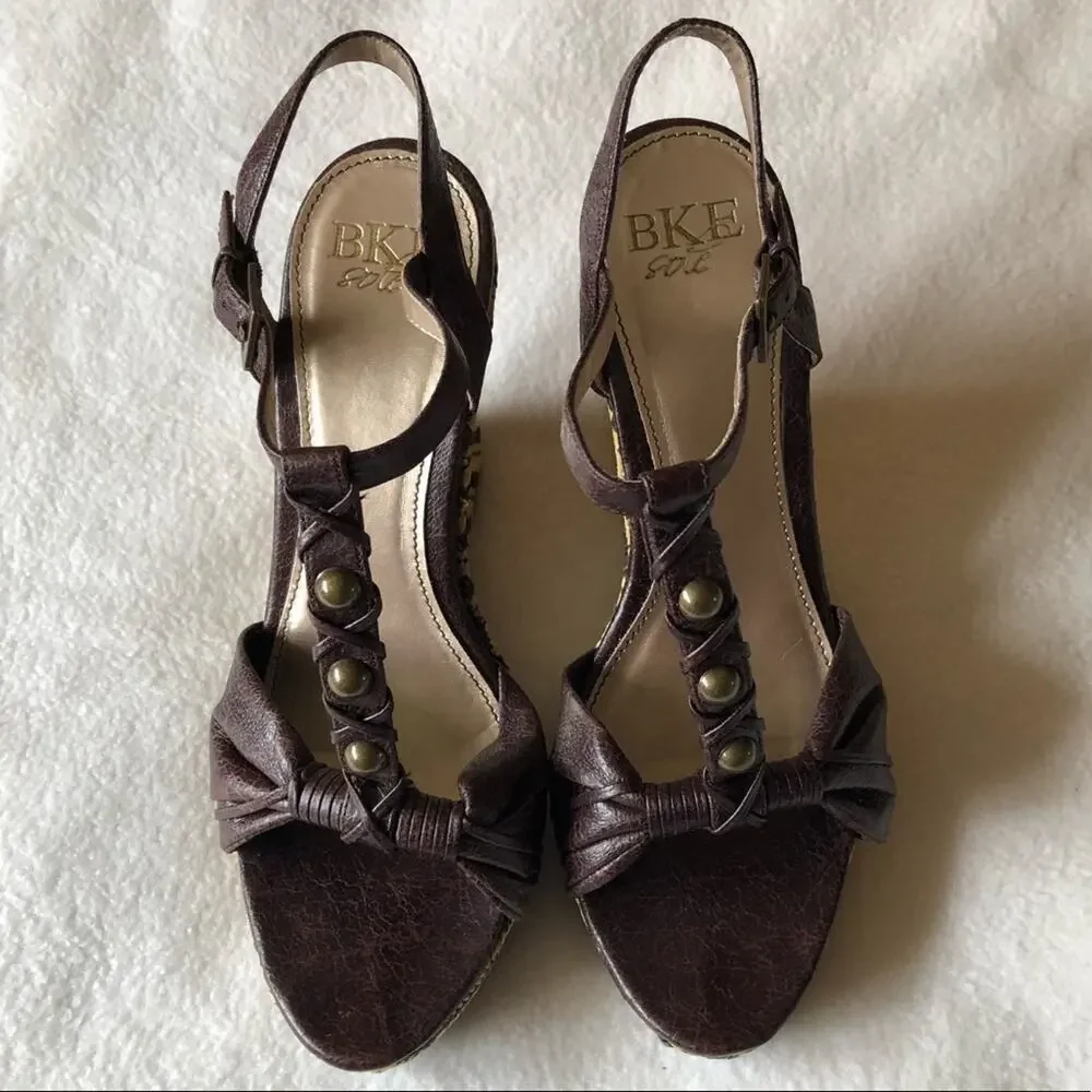BKE Brown Leather Platform Wedges Size 8.5
